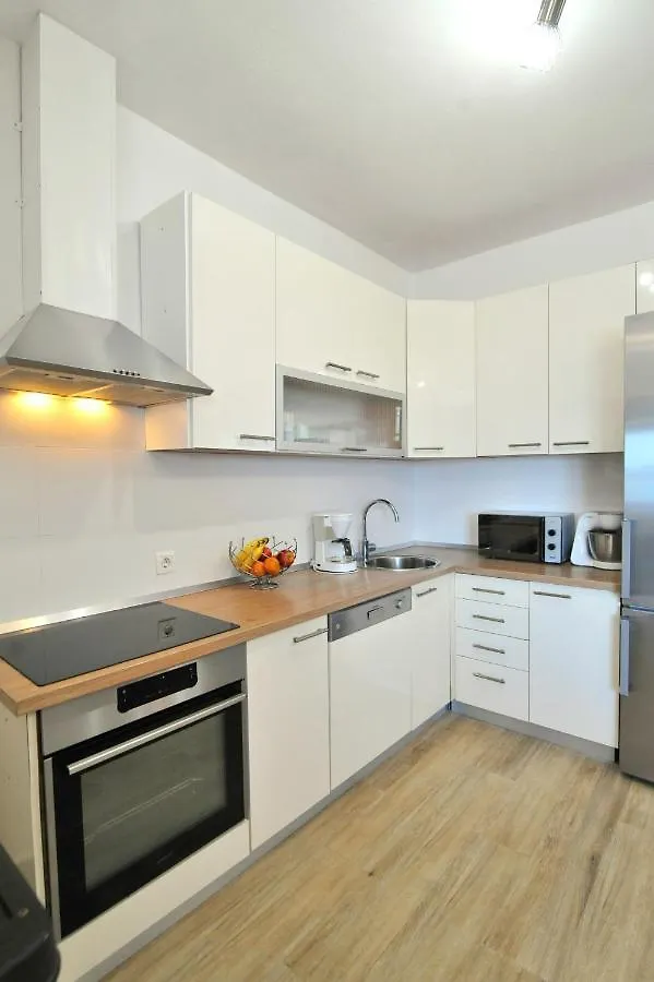 Perla Apartment Maslenica