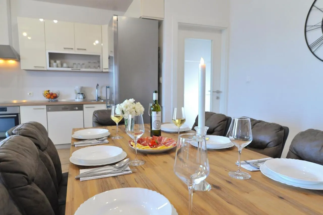 Apartament Perla Maslenica