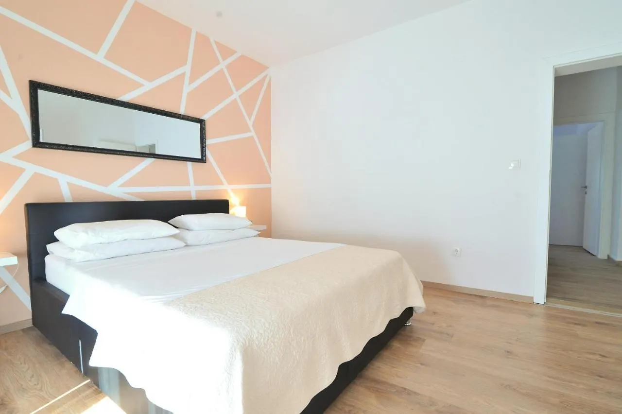 Perla Apartment Maslenica Croatia